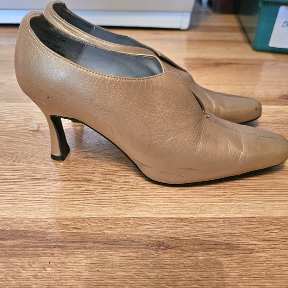 Belini Gold Metallic Leather Heeled Bootie Size 7.5 - Picture 3 of 7